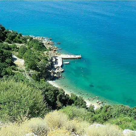 Lapida Villa Supetarska Draga