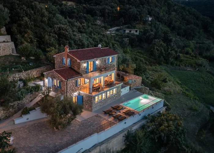 Lapida * Supetarska Draga