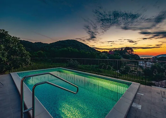 Lapida Villa *